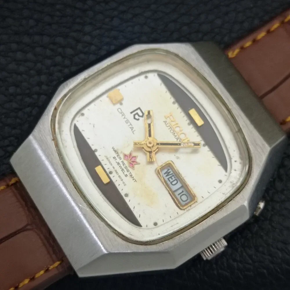 Vintage 1971 Ricoh Automatic Mens Silver Watch W/daydate & Gold accents
